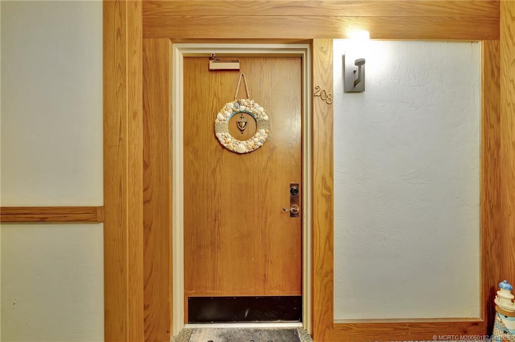 150 SE Four Winds Drive B208