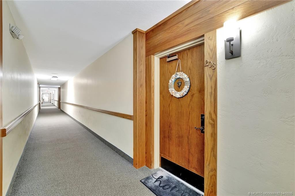 150 SE Four Winds Drive B208