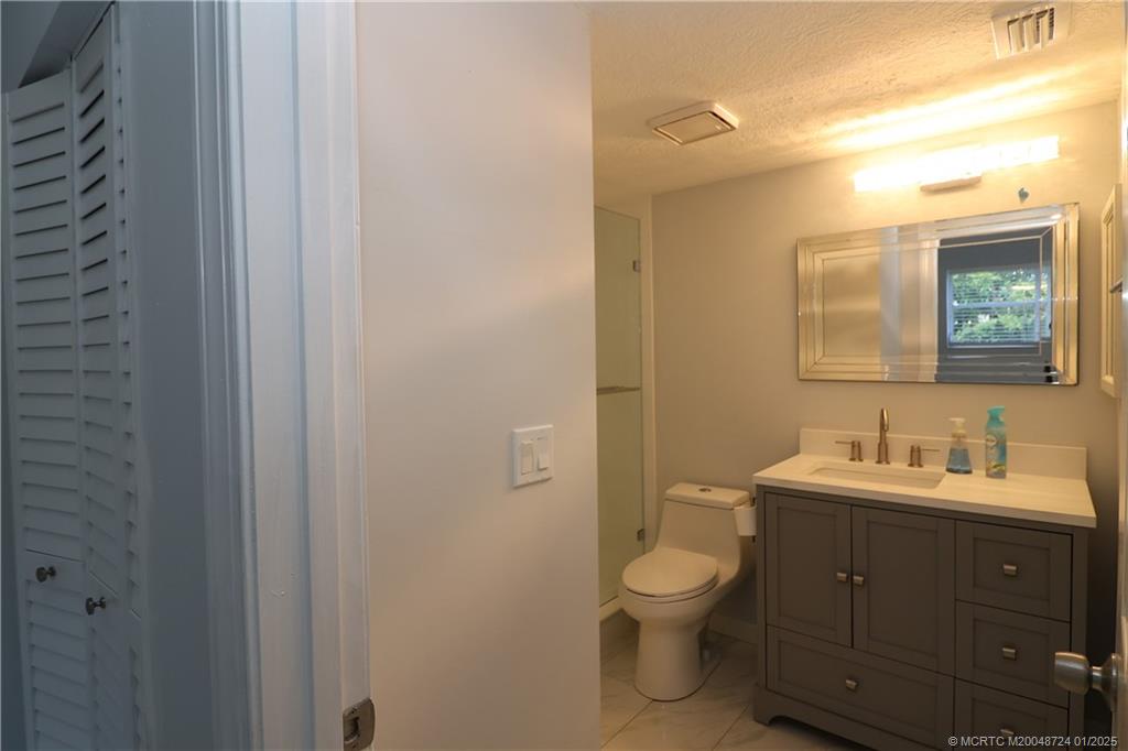 Stuart, Florida 34996, United States, 2 Bedrooms Bedrooms, ,2 BathroomsBathrooms,Residential,Active,13983