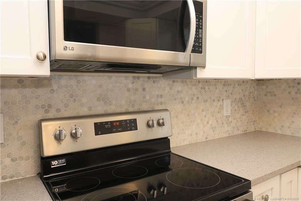 Stuart, Florida 34996, United States, 2 Bedrooms Bedrooms, ,2 BathroomsBathrooms,Residential,Active,13983