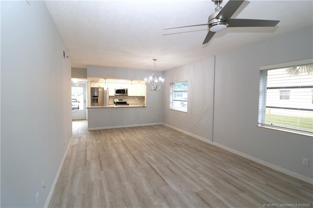 Stuart, Florida 34996, United States, 2 Bedrooms Bedrooms, ,2 BathroomsBathrooms,Residential,Active,13983