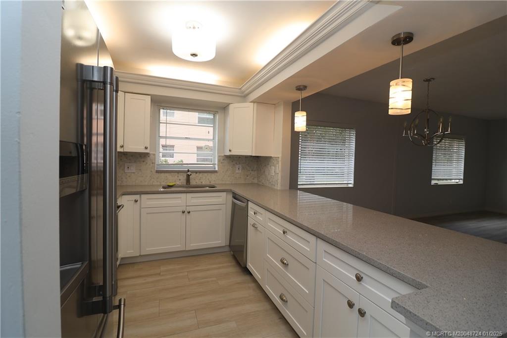 Stuart, Florida 34996, United States, 2 Bedrooms Bedrooms, ,2 BathroomsBathrooms,Residential,Active,13983