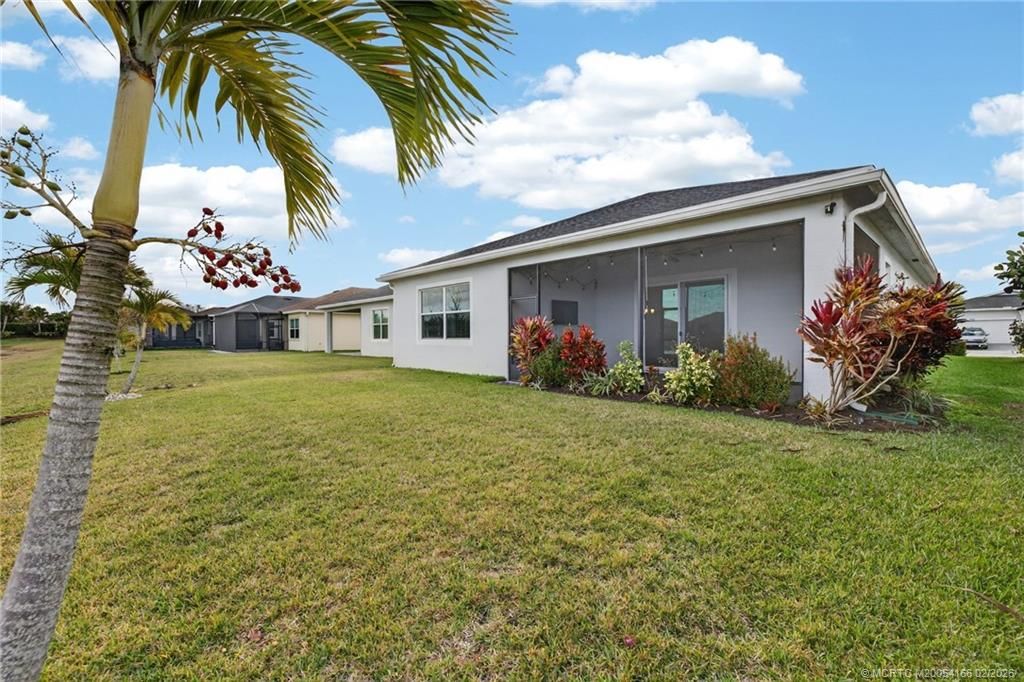 Photo of 607 SE Mulberry Way, Port Saint Lucie, FL 34984 (MLS # M20054166)