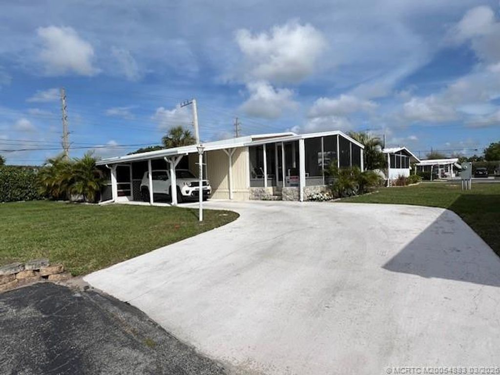 Photo of 58066 Bahama Bay, Boynton Beach, FL 33436 (MLS # M20054883)