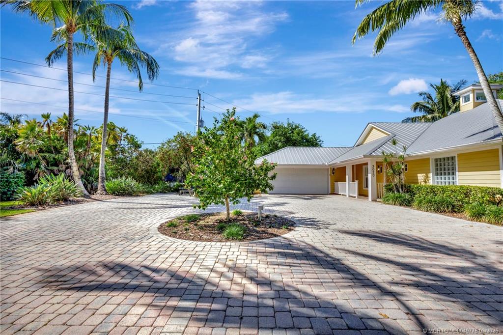 Stuart, Florida 34997, United States, 4 Bedrooms Bedrooms, ,3 BathroomsBathrooms,Residential,Active,94122