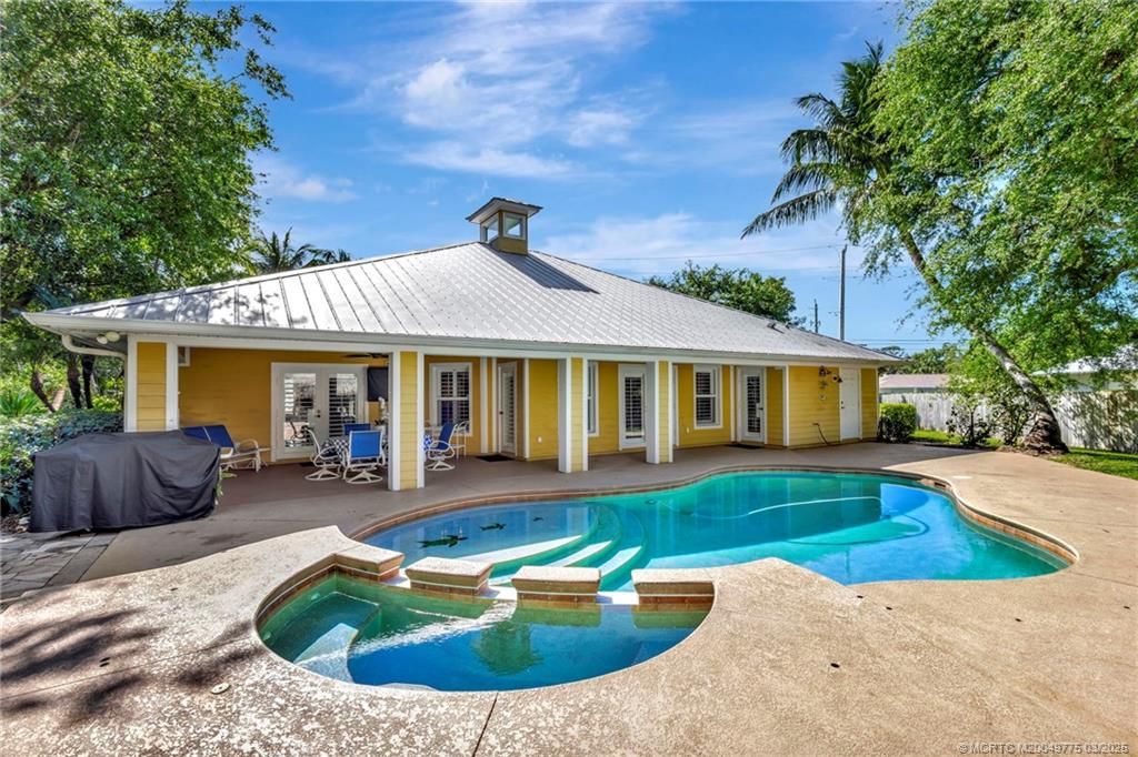 Photo of 3020 SE Saint Lucie Boulevard, Stuart, FL 34997 (MLS # M20049775)