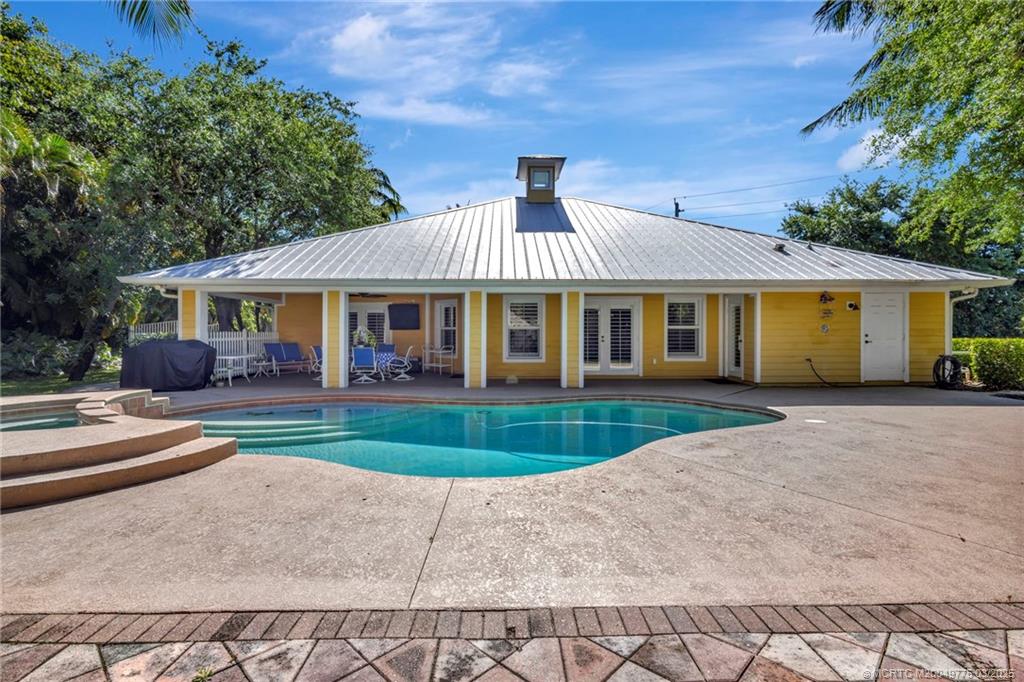 Stuart, Florida 34997, United States, 4 Bedrooms Bedrooms, ,3 BathroomsBathrooms,Residential,Active,94122