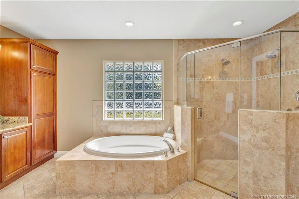 Stuart, Florida 34997, United States, 4 Bedrooms Bedrooms, ,3 BathroomsBathrooms,Residential,Active,94122