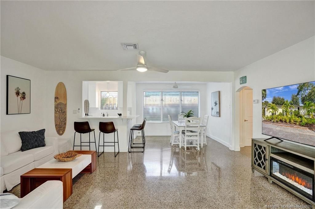 Photo of 119 SW 5 ST St SW #A-B 1-2, Stuart, FL 34994 (MLS # M20048945)