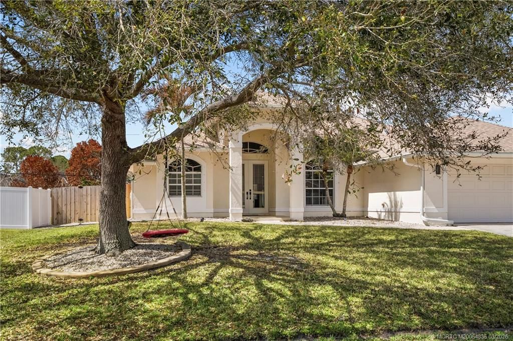 Photo of 2526 SW Abney Street, Port Saint Lucie, FL 34953 (MLS # M20054835)