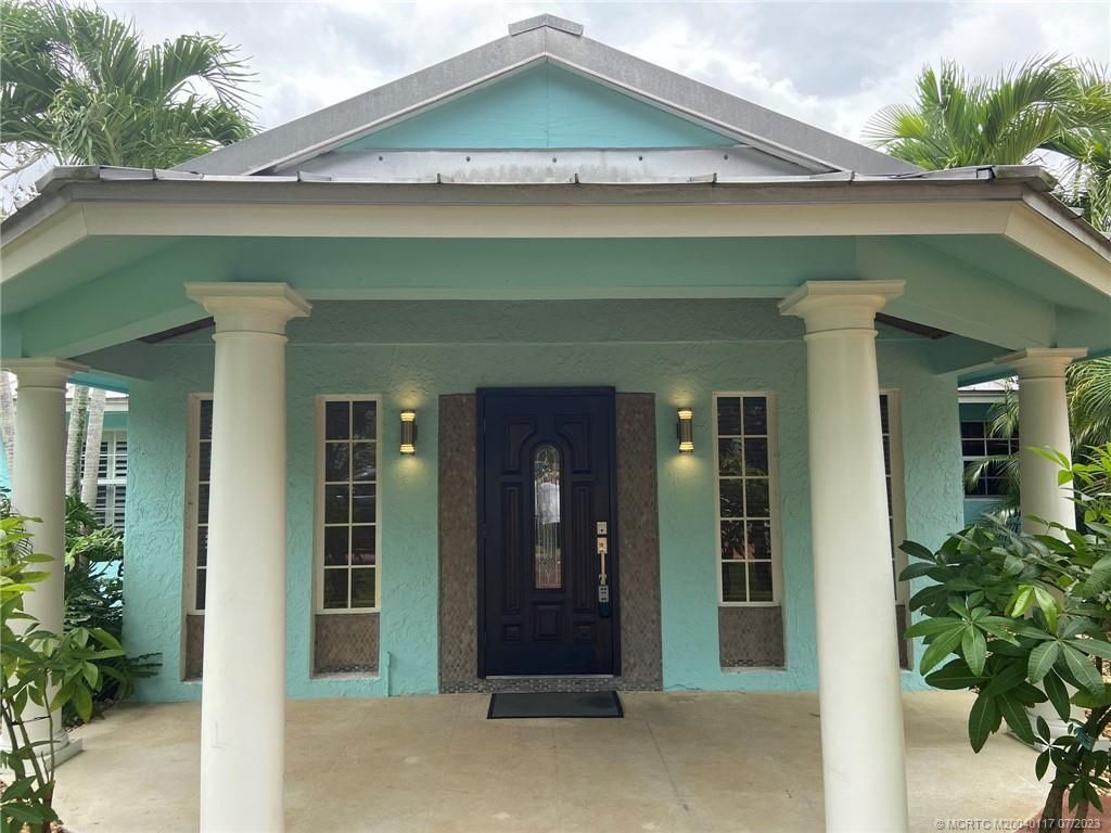 Photo of 2104 SE St Lucie Boulevard #2104, Stuart, FL 34996 (MLS # M20040117)