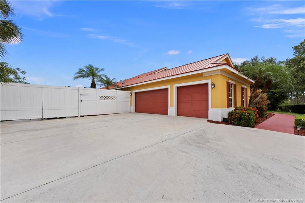 Palm City, Florida 34990, United States, 4 Bedrooms Bedrooms, ,3 BathroomsBathrooms,Residential,Active,53941