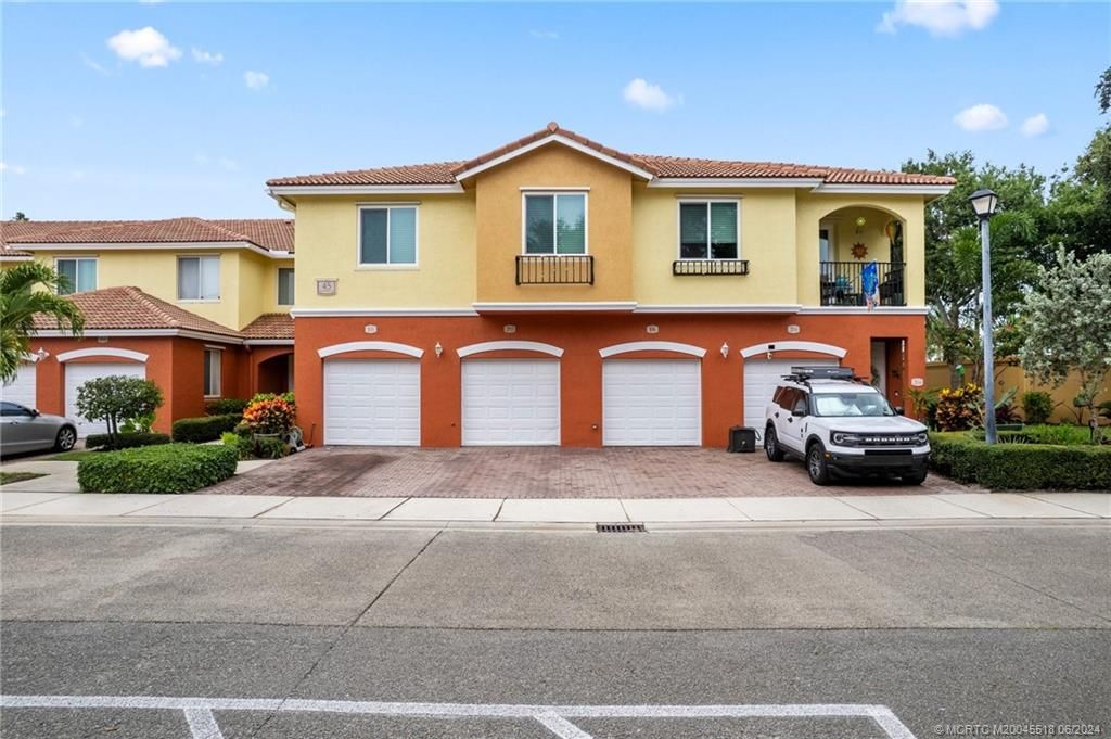 Photo of 45 SE Sedona Circle #105, Stuart, FL 34994 (MLS # M20045518)