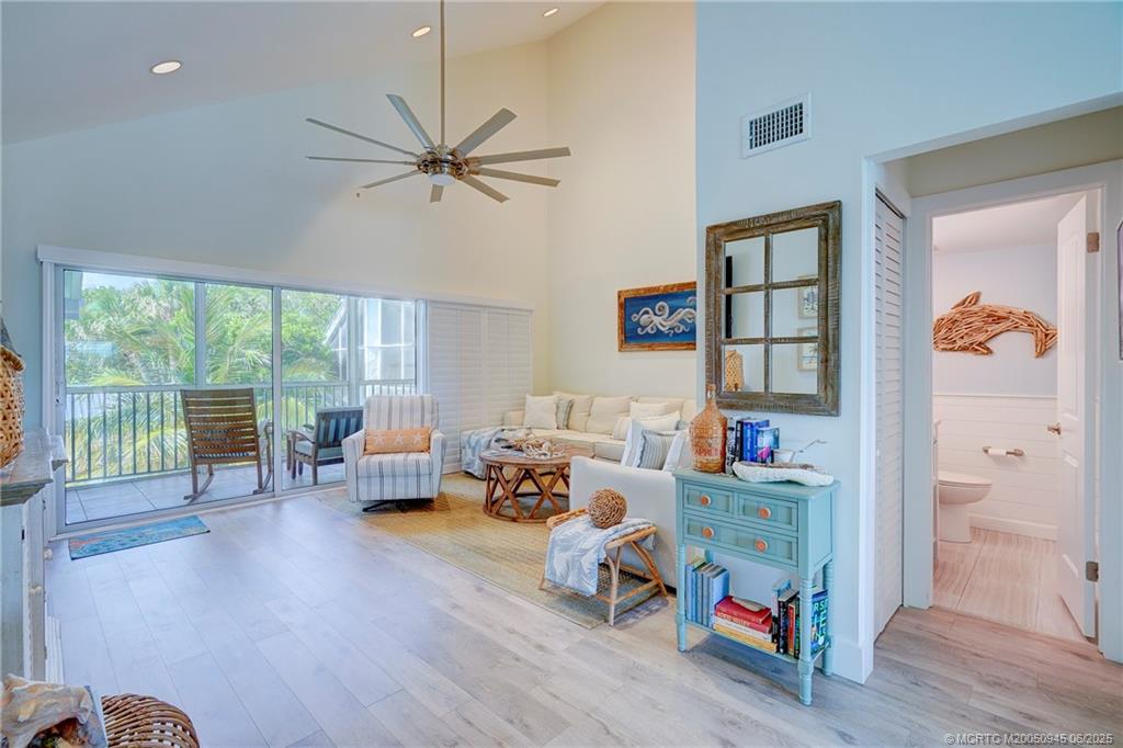 Stuart, Florida 34996, United States, 2 Bedrooms Bedrooms, ,3 BathroomsBathrooms,Residential,Active,148274