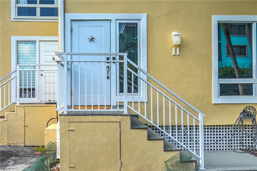 Stuart, Florida 34996, United States, 2 Bedrooms Bedrooms, ,3 BathroomsBathrooms,Residential,Active,148274