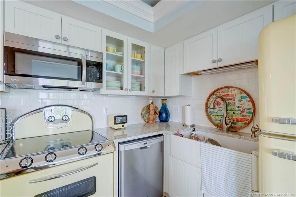 Stuart, Florida 34996, United States, 2 Bedrooms Bedrooms, ,3 BathroomsBathrooms,Residential,Active,148274