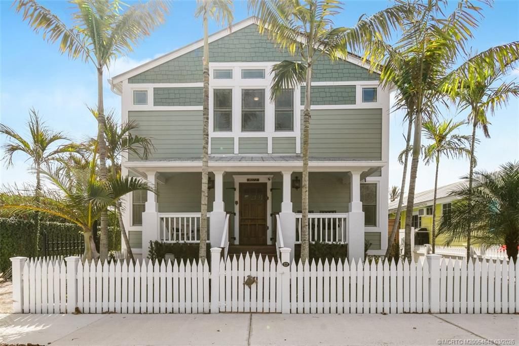 Photo of 9172 SE Apollo Street, Hobe Sound, FL 33455 (MLS # M20054648)