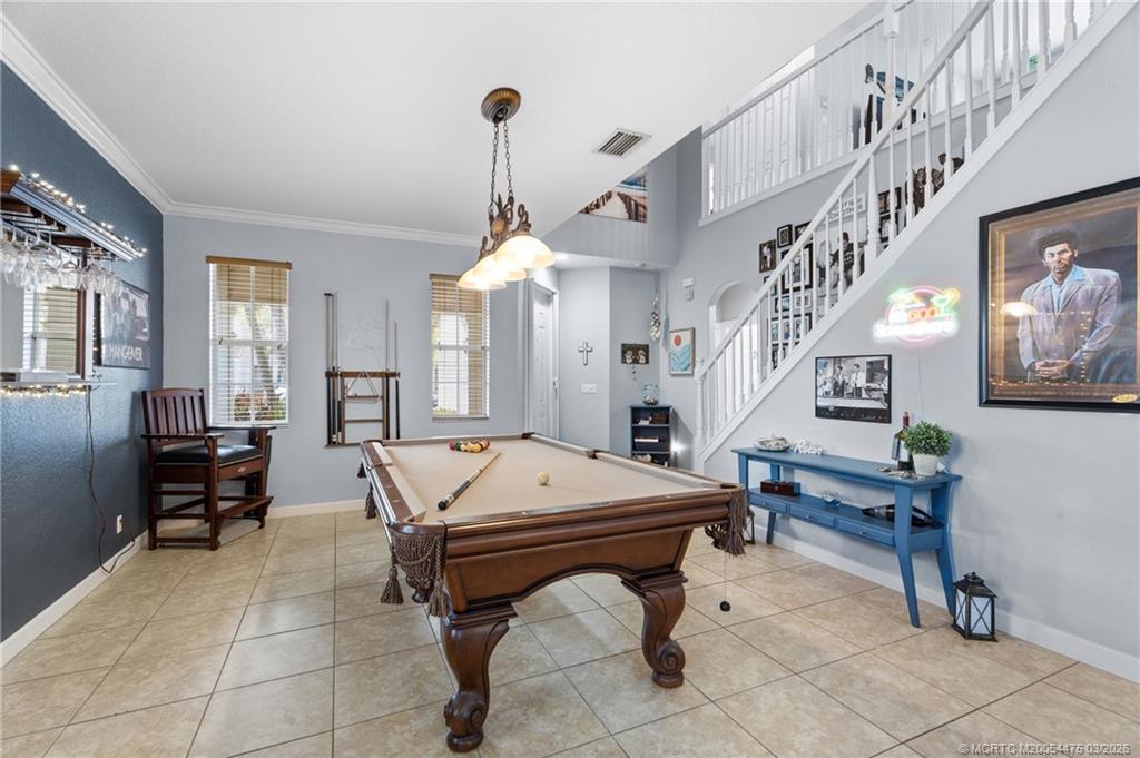 5935 SE Crooked Oak Avenue