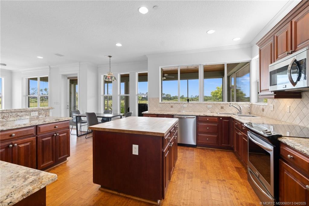 Stuart, Florida 34997, United States, 3 Bedrooms Bedrooms, ,3 BathroomsBathrooms,Residential,Active,119609