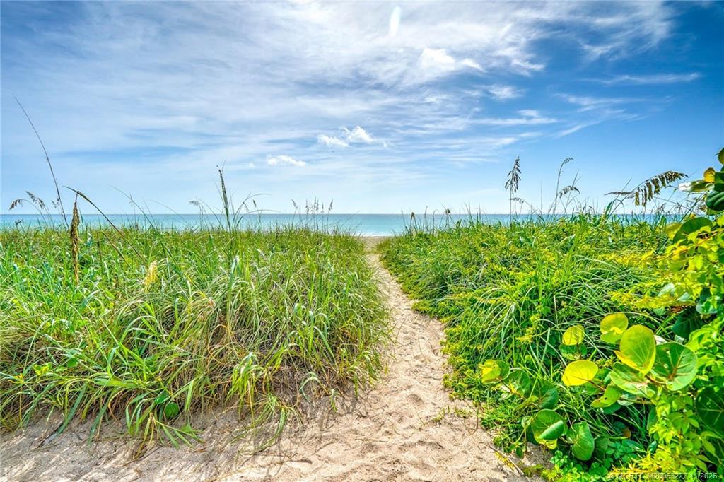 Jensen Beach, Florida 34957, United States, 2 Bedrooms Bedrooms, ,2 BathroomsBathrooms,Residential,Active,247419