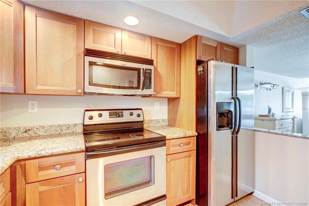 Jensen Beach, Florida 34957, United States, 2 Bedrooms Bedrooms, ,2 BathroomsBathrooms,Residential,Active,247419