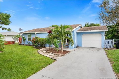 Photo of 1842 SE Wexford Court, Port Saint Lucie, FL 34952 (MLS # M20052569)