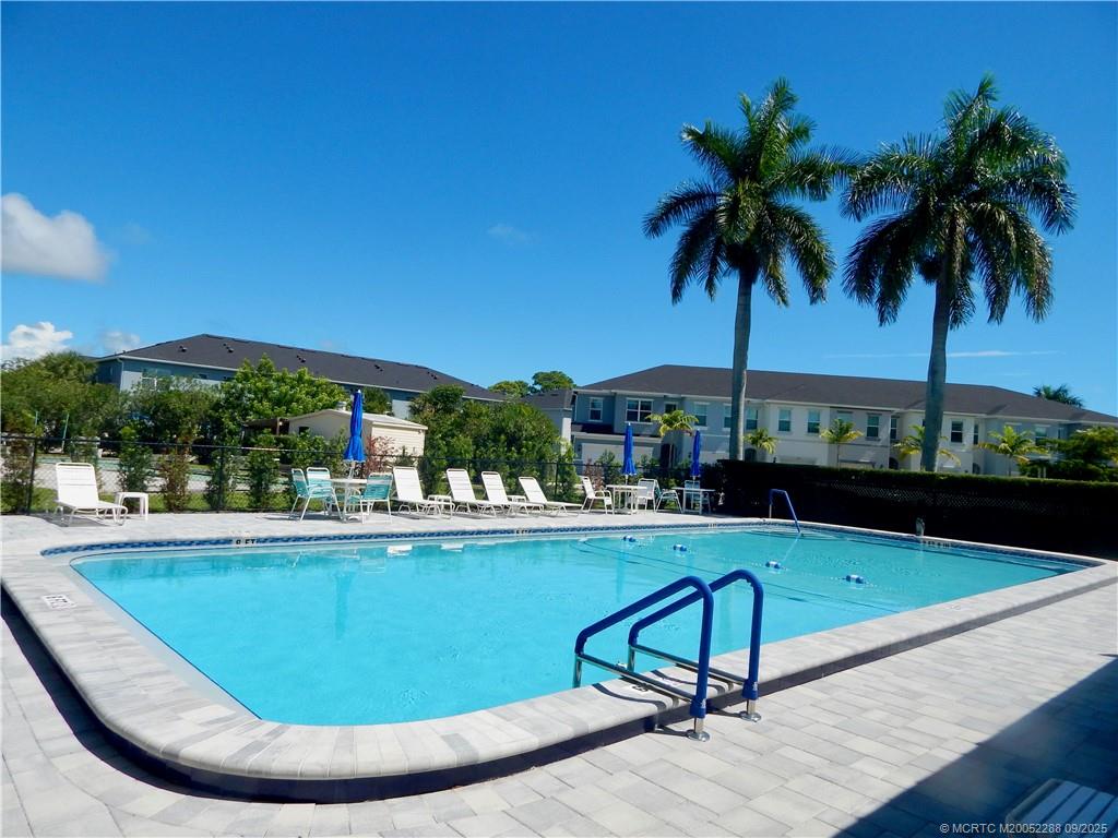 Stuart, Florida 34996, United States, 2 Bedrooms Bedrooms, ,2 BathroomsBathrooms,Residential,Active,214197