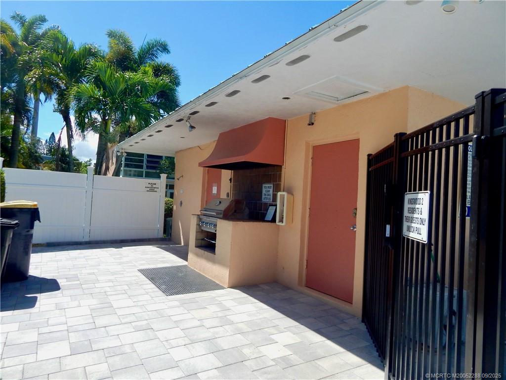 Stuart, Florida 34996, United States, 2 Bedrooms Bedrooms, ,2 BathroomsBathrooms,Residential,Active,214197