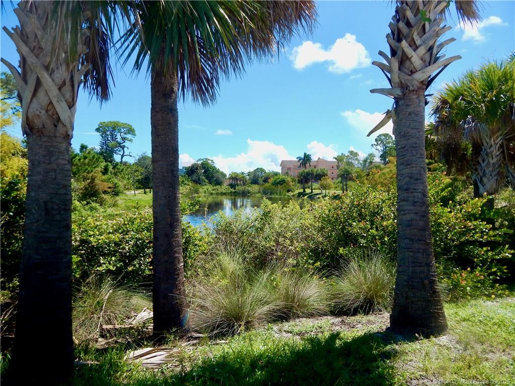 Stuart, Florida 34996, United States, 2 Bedrooms Bedrooms, ,2 BathroomsBathrooms,Residential,Active,214197