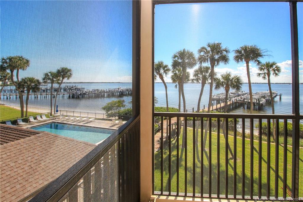 Stuart, Florida 34996, United States, 2 Bedrooms Bedrooms, ,2 BathroomsBathrooms,Residential,Active,30294