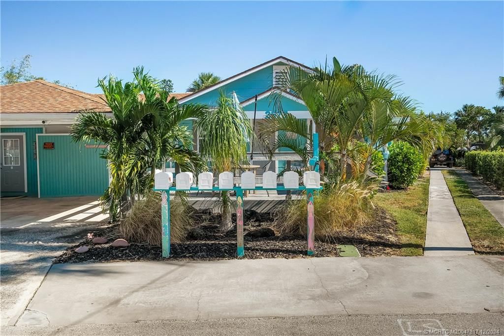 Photo of 2573 NE Palm Avenue, Jensen Beach, FL 34957 (MLS # M20047817)
