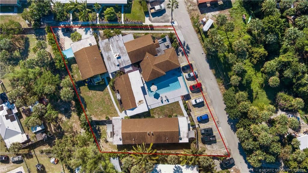 Photo of 2573 NE Palm Avenue, Jensen Beach, FL 34957 (MLS # M20047817)