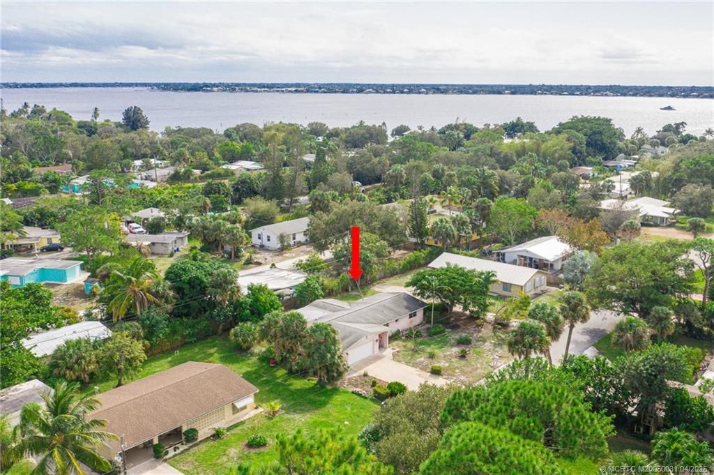 Photo of 1117 NE Kubin Avenue, Jensen Beach, FL 34957 (MLS # M20050031)