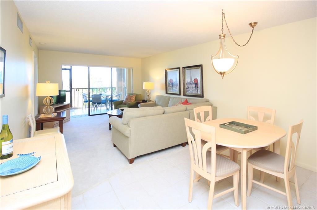 Stuart, Florida 34996, United States, 2 Bedrooms Bedrooms, ,2 BathroomsBathrooms,Residential,Active,60267