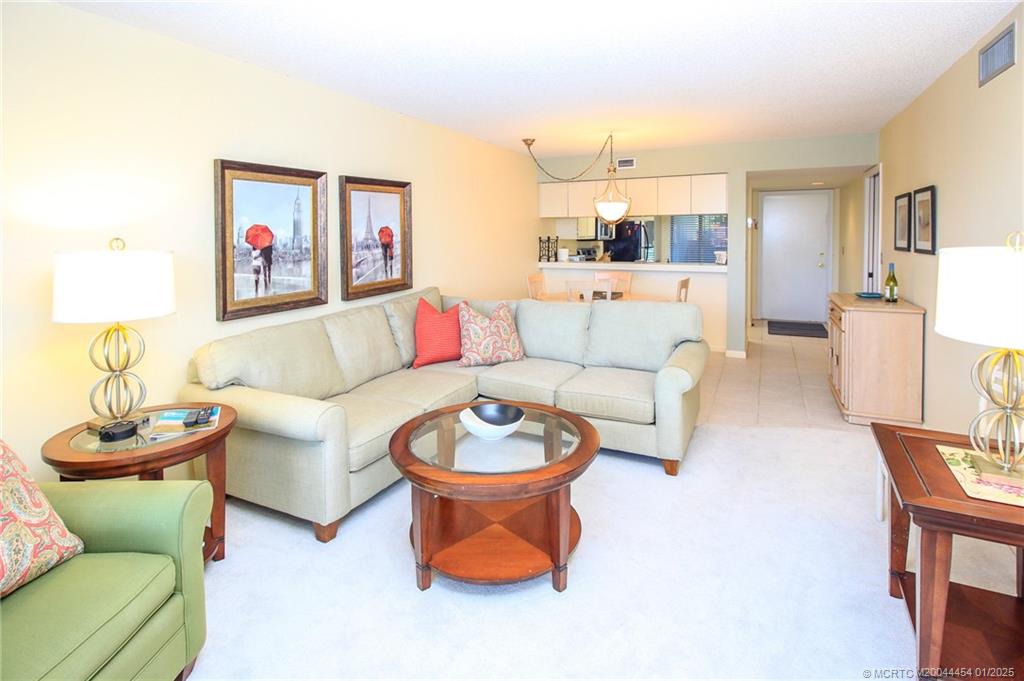 Stuart, Florida 34996, United States, 2 Bedrooms Bedrooms, ,2 BathroomsBathrooms,Residential,Active,60267