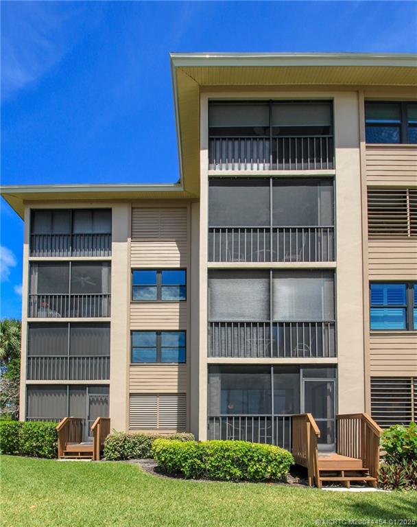 Stuart, Florida 34996, United States, 2 Bedrooms Bedrooms, ,2 BathroomsBathrooms,Residential,Active,60267