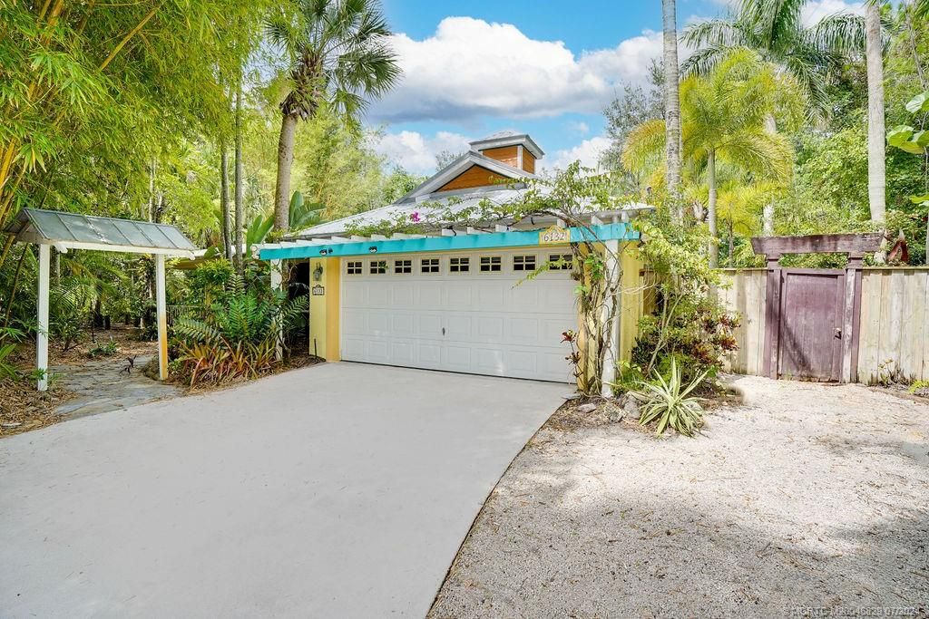 Photo of 6132 NW Snook Court, Port Saint Lucie, FL 34983 (MLS # M20045829)