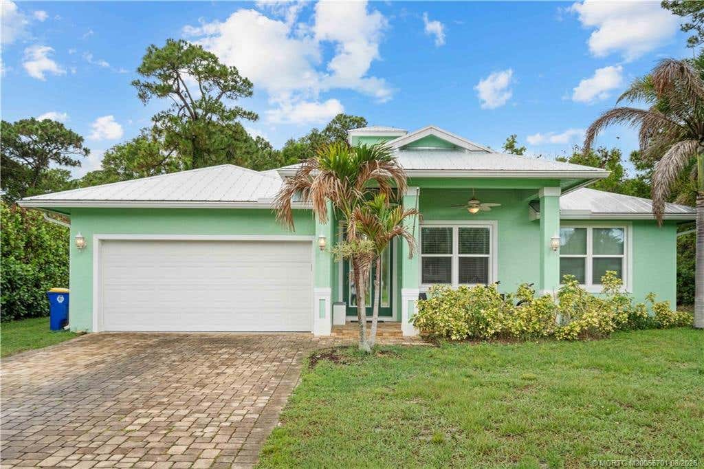 Photo of 5608 SE 44th Avenue, Stuart, FL 34997 (MLS # M20055701)