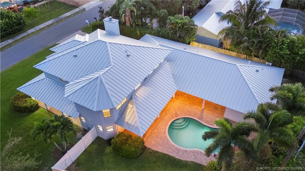 Photo of 1125 SE 7th Street, Stuart, FL 34996 (MLS # M20042622)