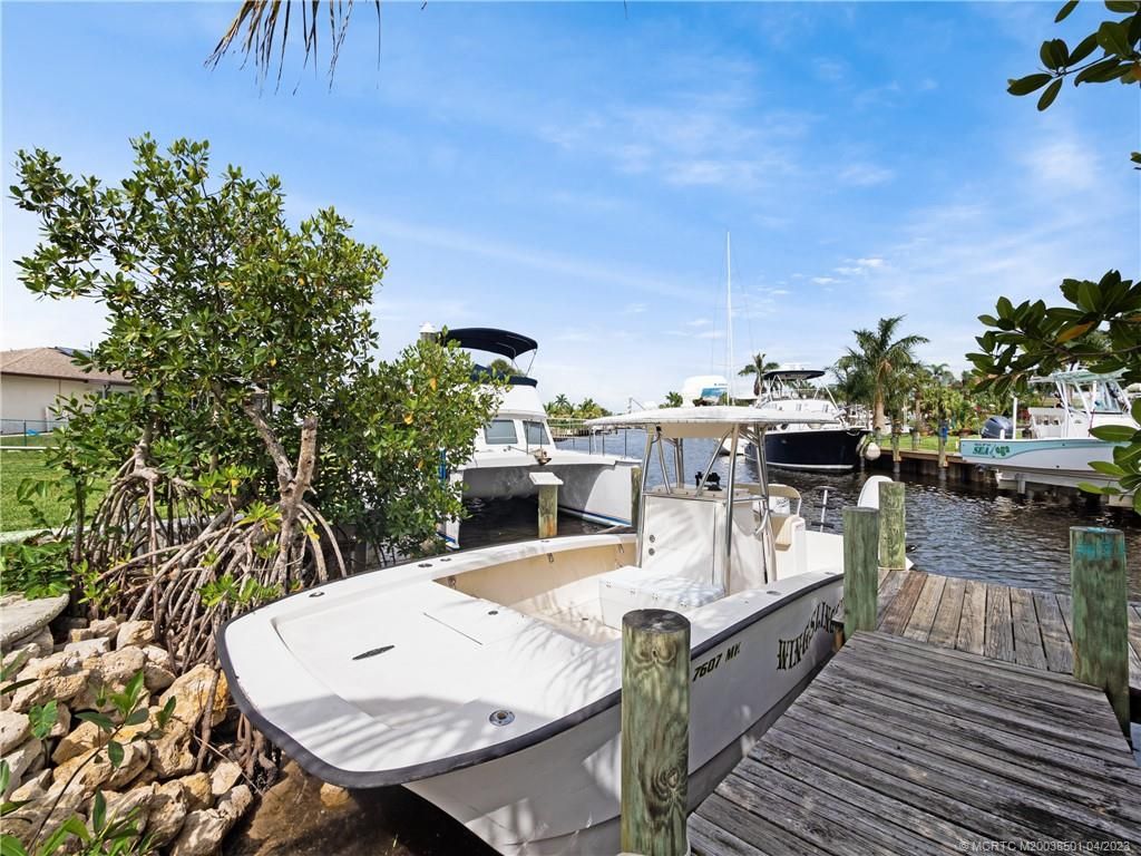 Photo of 387 SW Riverway Boulevard, Palm City, FL 34990 (MLS # M20038501)