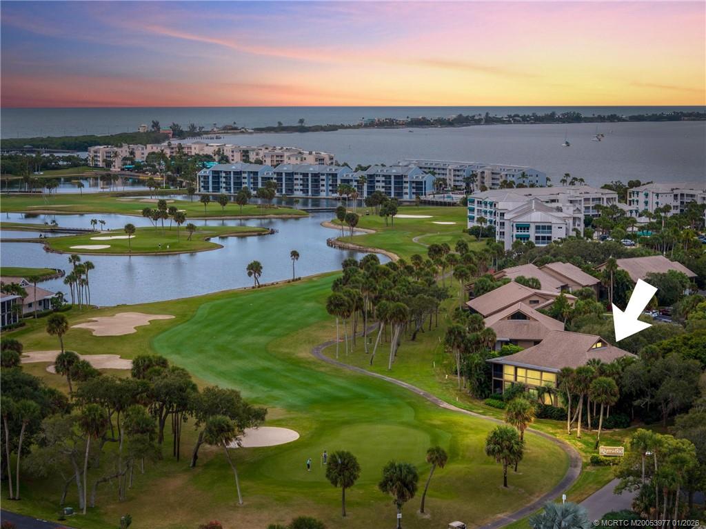 291 NE Edgewater Drive