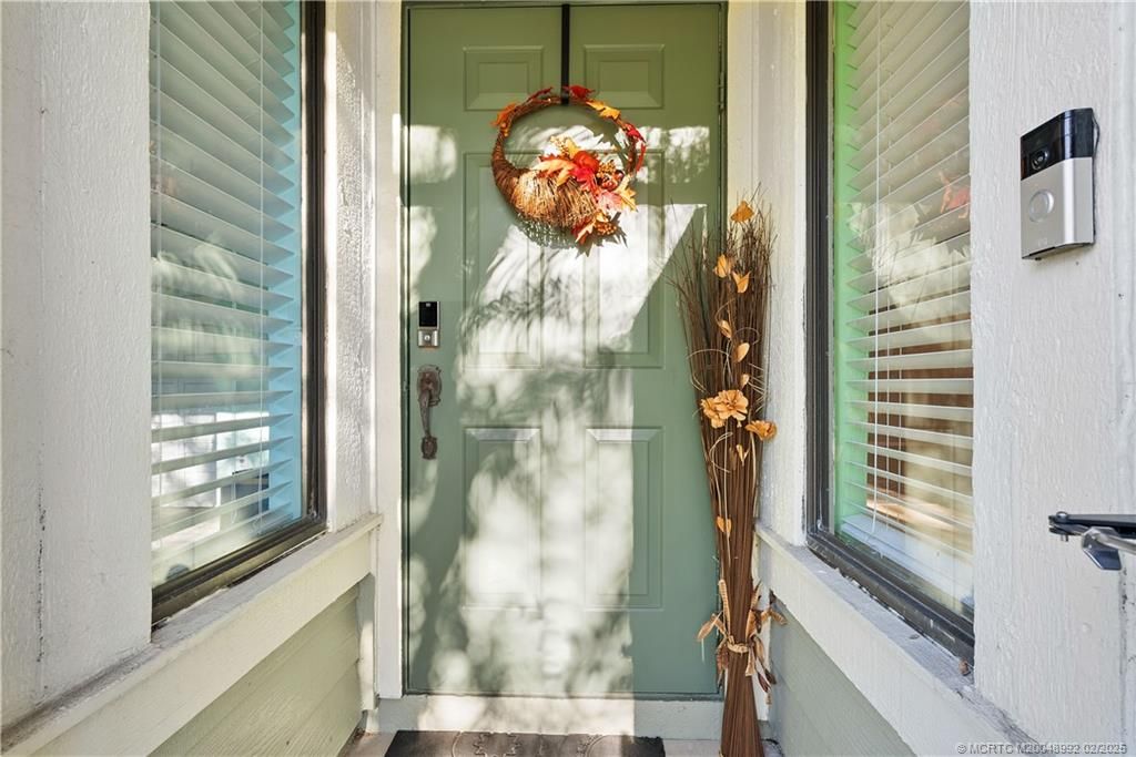 Photo of 1502 SE Lynshire Court #1502, Port Saint Lucie, FL 34952 (MLS # M20048992)