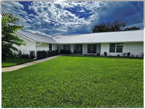 Photo of 594 SW Thornhill Lane, Palm City, FL 34990 (MLS # M20056851)