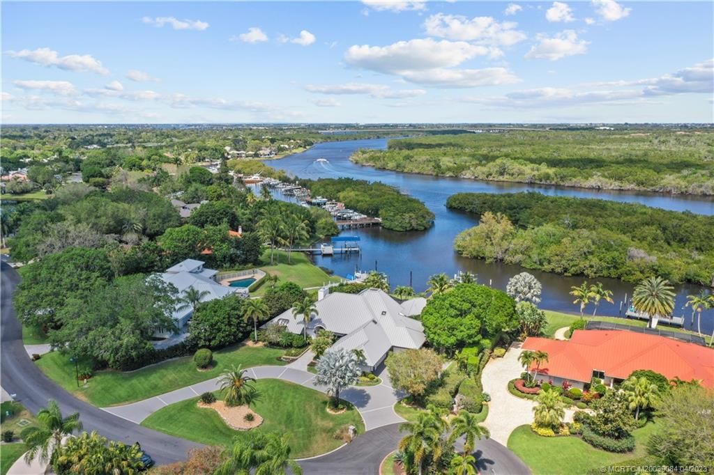 Photo of 5077 SW Inverness Court, Palm City, FL 34990 (MLS # M20039084)