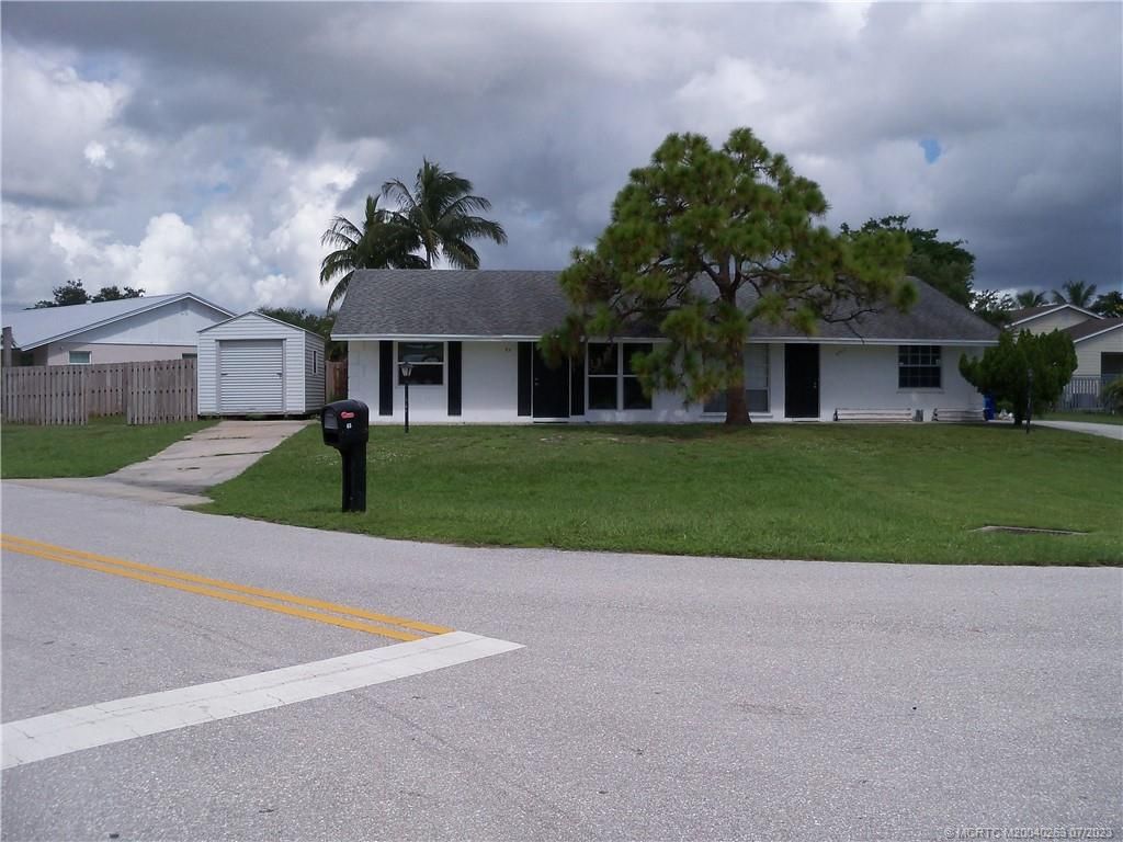 Photo of 65 SE Erie Terrace, Stuart, FL 34997 (MLS # M20040263)