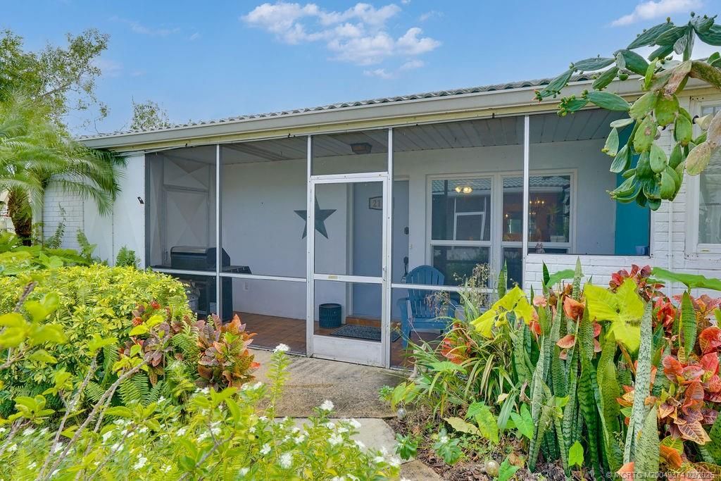 Photo of 2111 SE Wayne Road #1111, Stuart, FL 34994 (MLS # M20049374)