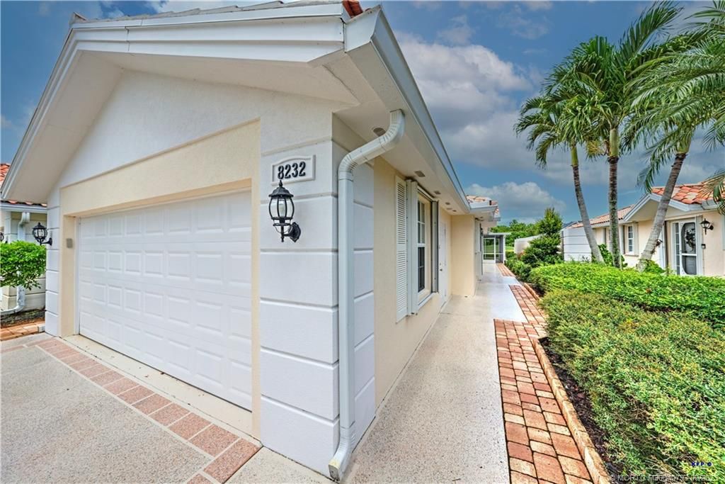 Photo of 8232 SE Double Tree Drive, Hobe Sound, FL 33455 (MLS # M20040793)