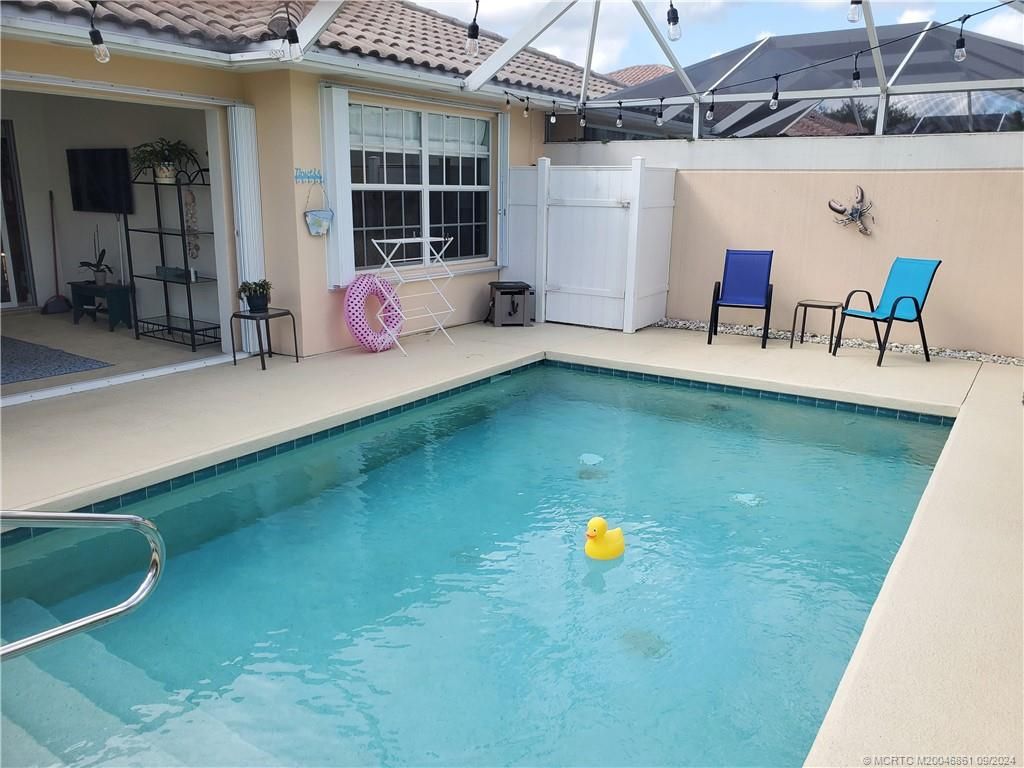 Photo of 8441 SE Retreat Drive, Hobe Sound, FL 33455 (MLS # M20046861)