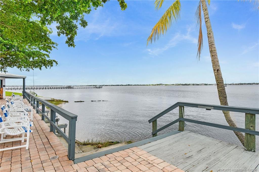 Stuart, Florida 34996, United States, 2 Bedrooms Bedrooms, ,2 BathroomsBathrooms,Residential,Pending,235443