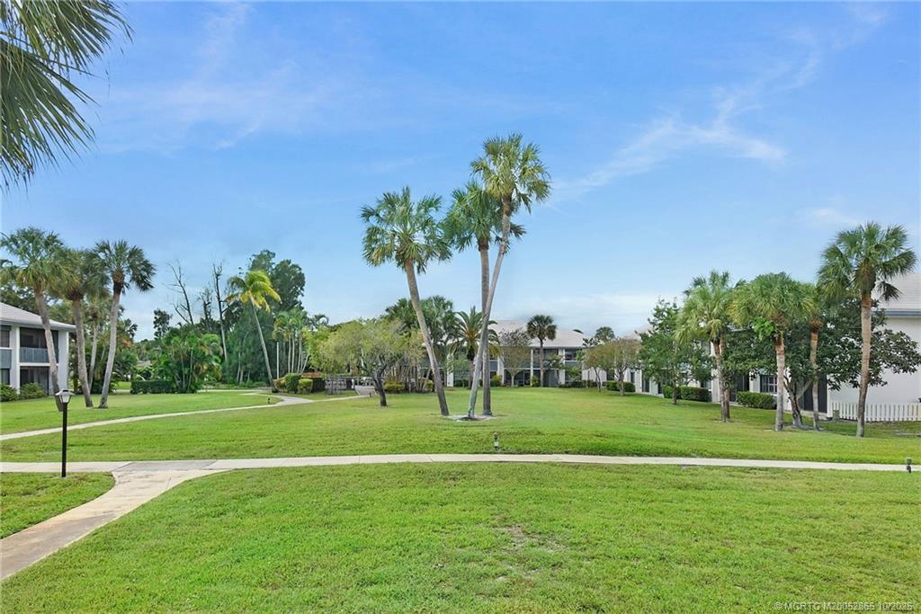 Stuart, Florida 34996, United States, 2 Bedrooms Bedrooms, ,2 BathroomsBathrooms,Residential,Pending,235443